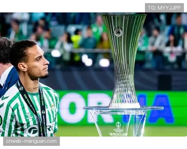 安东尼租借贝蒂斯后效率回升,10场西甲打入5球超越曼联时期总和 安东尼租借贝蒂斯后效率回升,10场西甲打入5球超越曼联时期总和